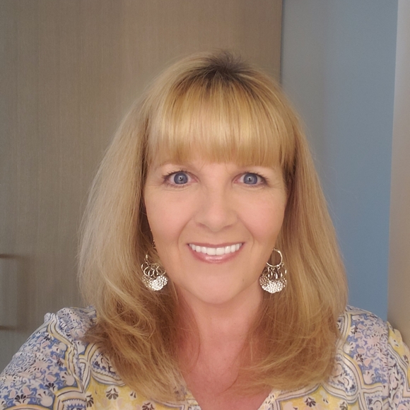 Meet your Posher, Cloudy - Picture 1 of 1